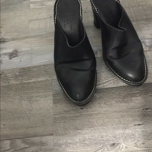 Donald J Pliner shoes size 8